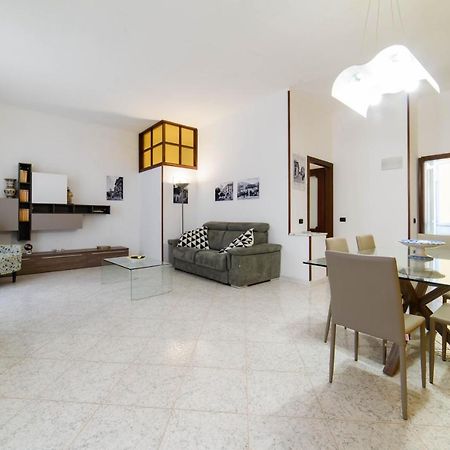 Casa Vacanze “In Centro” Salerno Eksteriør bilde